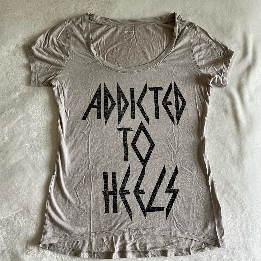 EXPRESS tshirt